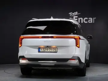 2024 Kia Carnival с пробегом 41 627 км