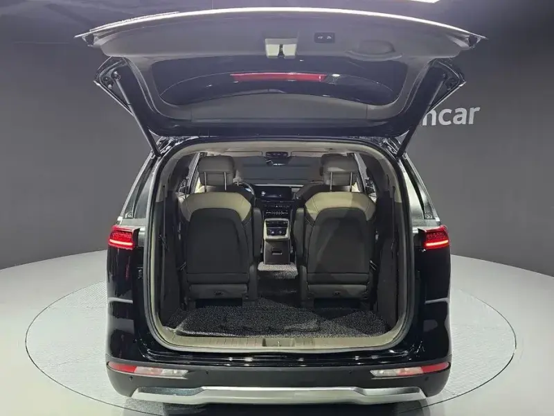 2021 Kia Carnival с пробегом 60 069 км