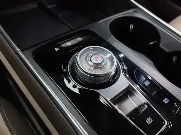 2024 Kia Carnival с пробегом 41 627 км