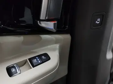 2024 Kia Carnival с пробегом 41 627 км