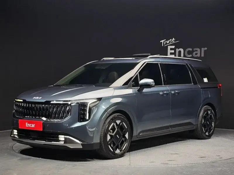 2024 Kia Carnival с пробегом 22 863 км