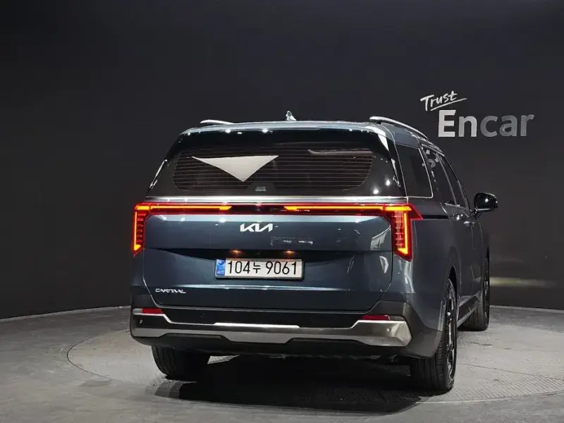 2024 Kia Carnival с пробегом 22 863 км