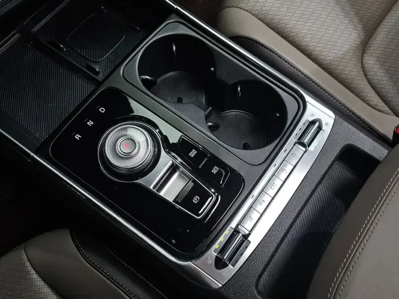 2024 Kia Carnival с пробегом 22 863 км