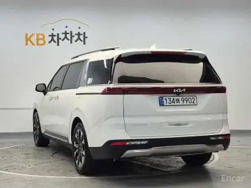 2022 Kia Carnival с пробегом 20 056 км