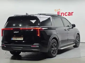 2024 Kia Carnival с пробегом 34 997 км