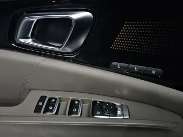 2024 Kia Carnival с пробегом 22 863 км