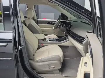 2024 Kia Carnival с пробегом 34 997 км