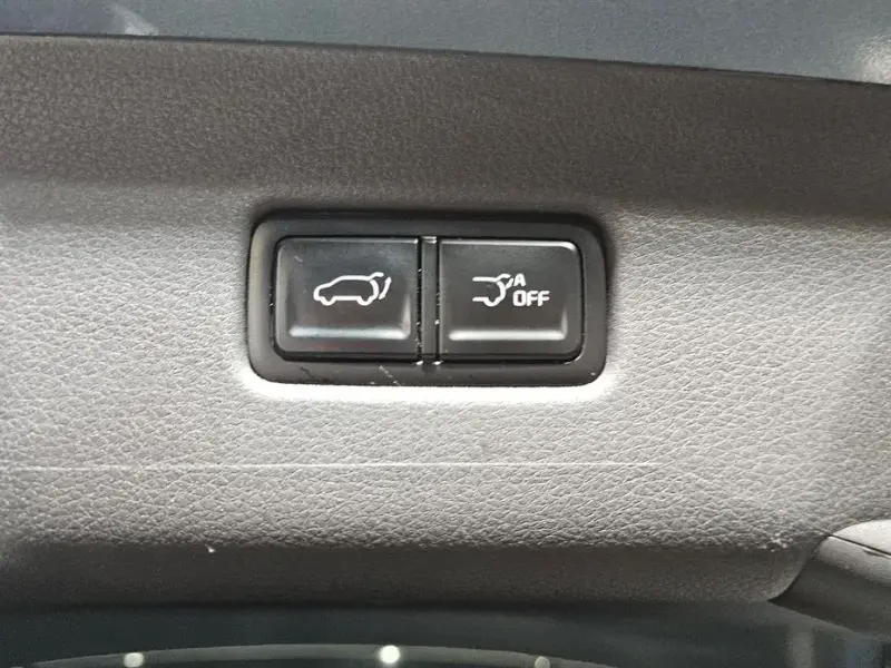 2024 Kia Carnival с пробегом 22 863 км