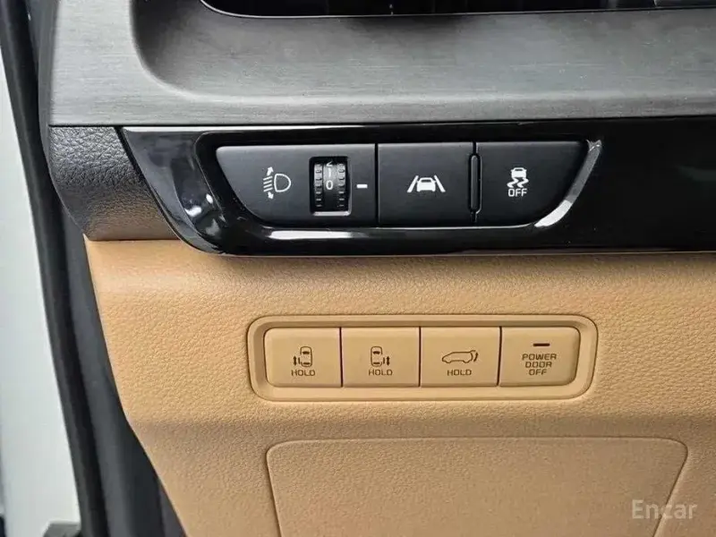 2022 Kia Carnival с пробегом 20 056 км