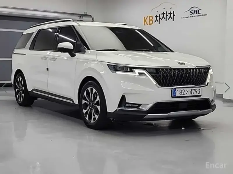 2021 Kia Carnival с пробегом 134 763 км