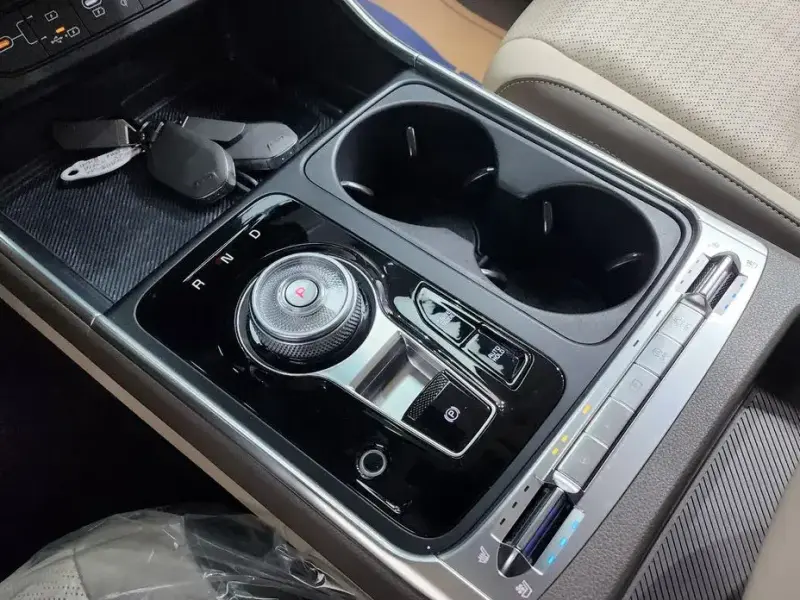 2024 Kia Carnival с пробегом 16 191 км
