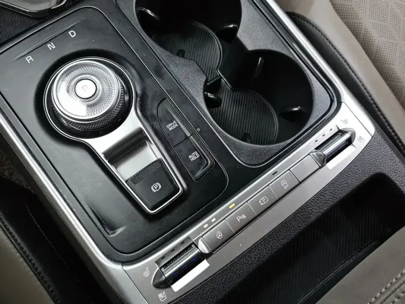 2024 Kia Carnival с пробегом 50 735 км