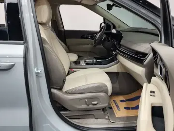 2024 Kia Carnival с пробегом 16 191 км
