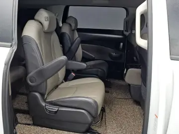 2024 Kia Carnival с пробегом 50 735 км