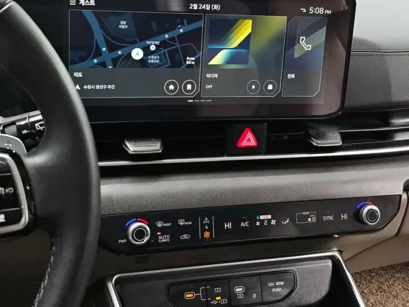 2024 Kia Carnival с пробегом 50 735 км