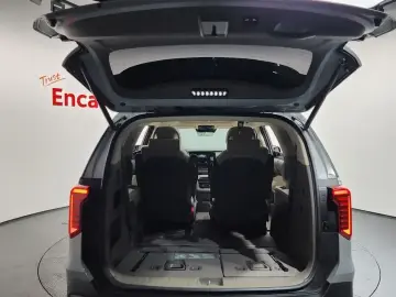2024 Kia Carnival с пробегом 16 191 км