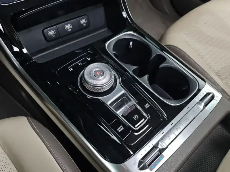 2022 Kia Carnival с пробегом 62 481 км