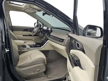 2022 Kia Carnival с пробегом 62 481 км