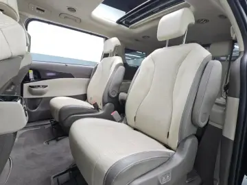 2022 Kia Carnival с пробегом 62 481 км