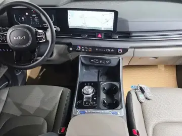 2024 Kia Carnival с пробегом 62 986 км