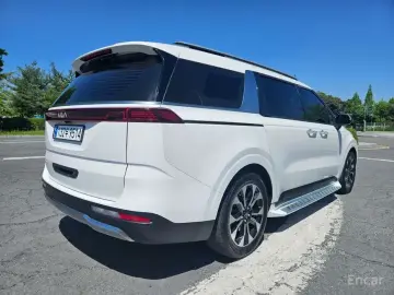 2022 Kia Carnival с пробегом 104 921 км