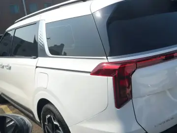 2024 Kia Carnival с пробегом 36 000 км