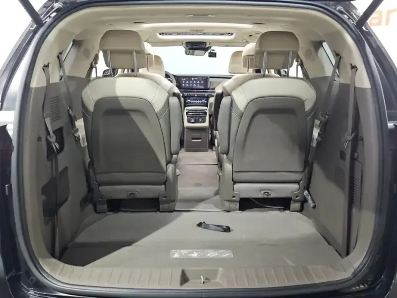 2022 Kia Carnival с пробегом 62 481 км