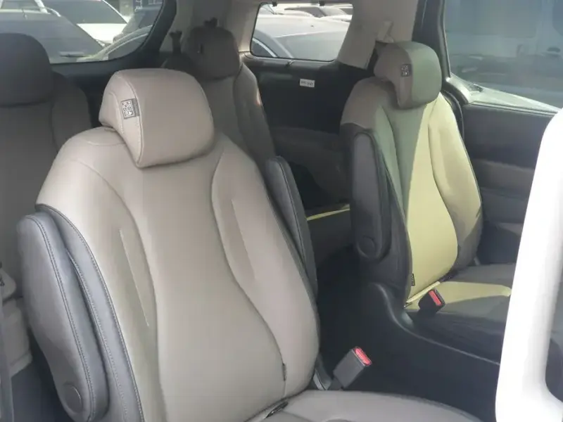 2024 Kia Carnival с пробегом 36 000 км
