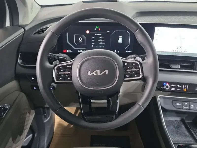 2024 Kia Carnival с пробегом 62 986 км