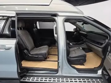 2024 Kia Carnival с пробегом 62 986 км