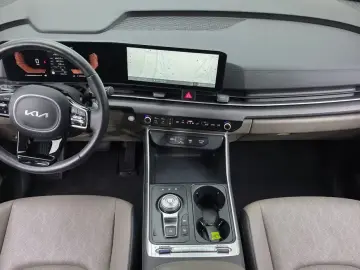 2024 Kia Carnival с пробегом 16 621 км