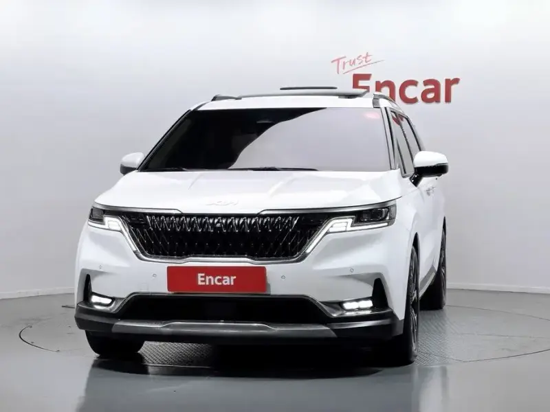 2022 Kia Carnival с пробегом 54 069 км