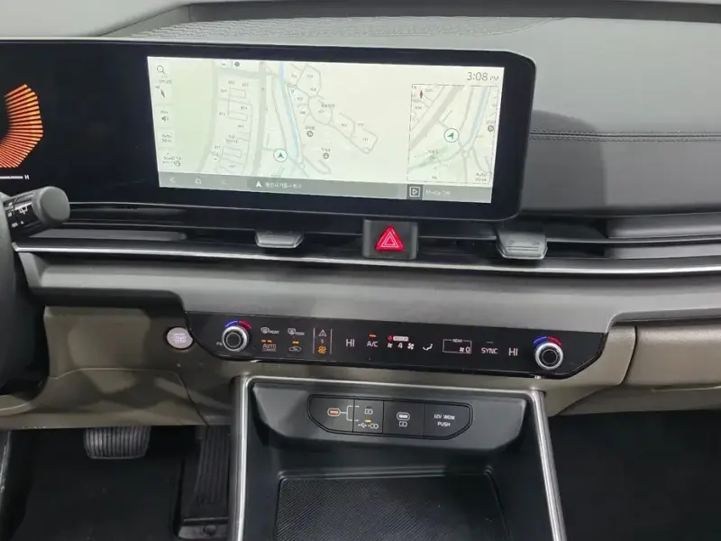 2024 Kia Carnival с пробегом 16 621 км