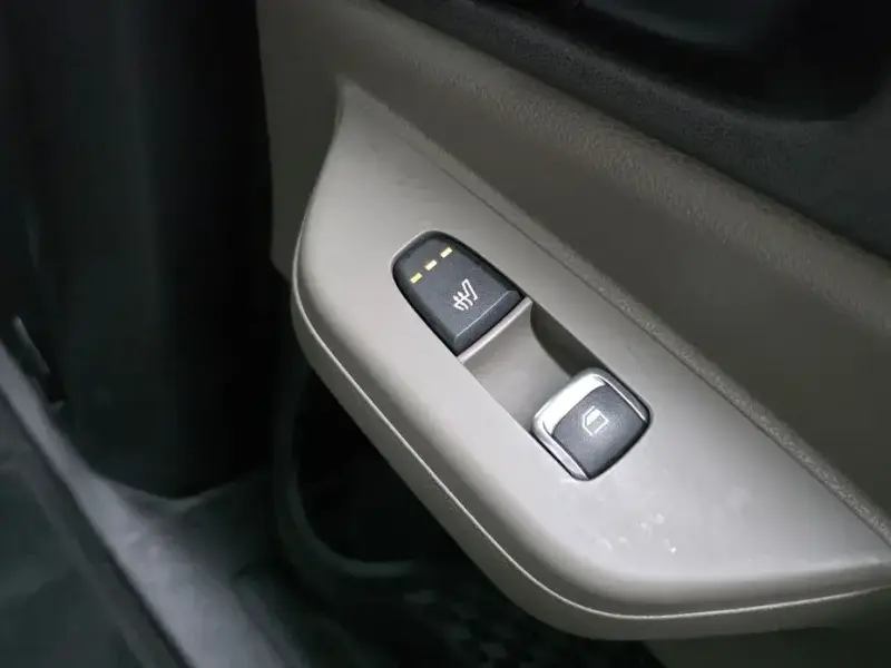 2024 Kia Carnival с пробегом 16 621 км