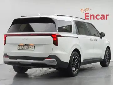2024 Kia Carnival с пробегом 24 097 км