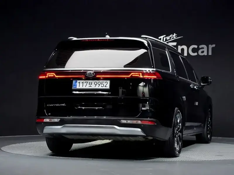 2021 Kia Carnival с пробегом 39 154 км