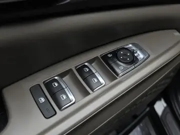 2024 Kia Carnival с пробегом 18 764 км