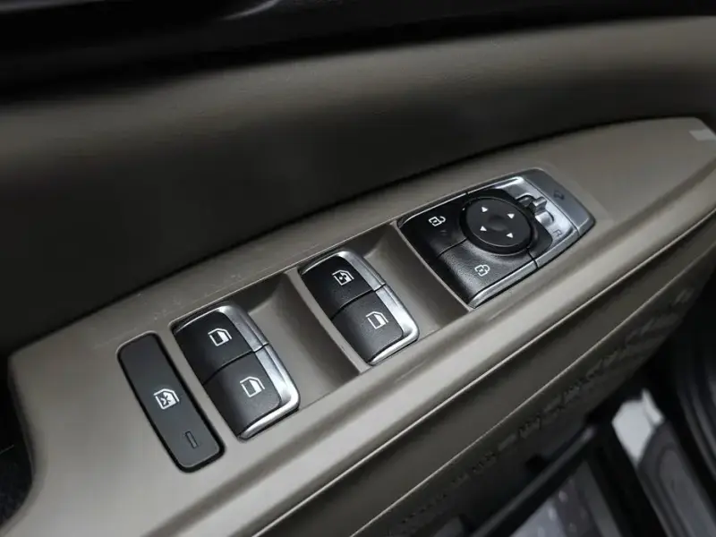 2024 Kia Carnival с пробегом 18 764 км