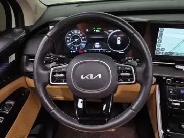 2022 Kia Carnival с пробегом 54 069 км