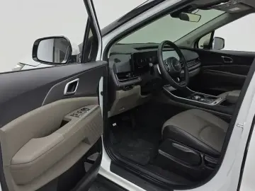 2024 Kia Carnival с пробегом 24 097 км