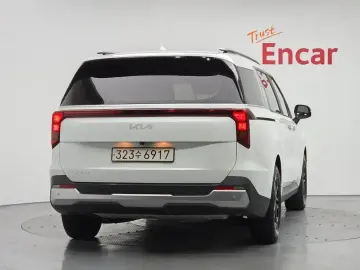 2024 Kia Carnival с пробегом 22 759 км
