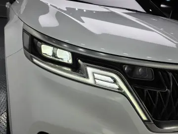 2022 Kia Carnival с пробегом 54 069 км