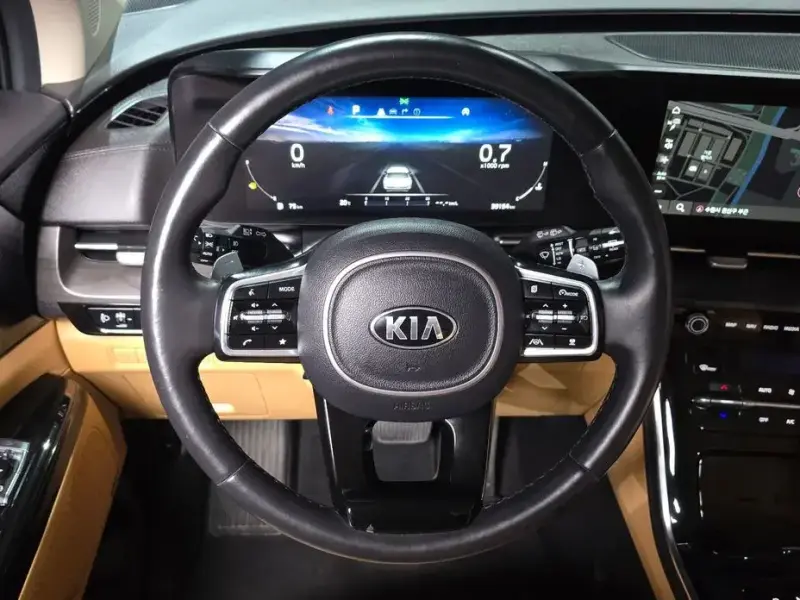 2021 Kia Carnival с пробегом 39 154 км