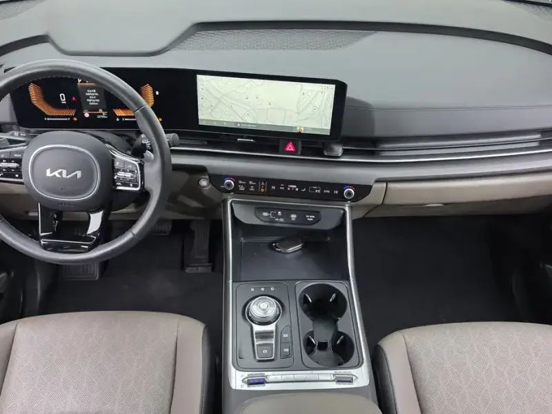 2024 Kia Carnival с пробегом 22 759 км