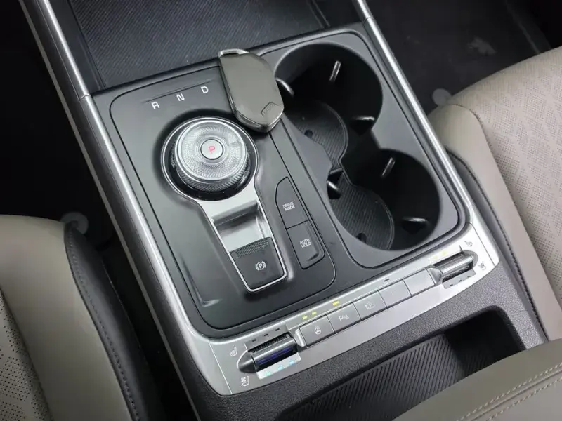 2024 Kia Carnival с пробегом 22 759 км