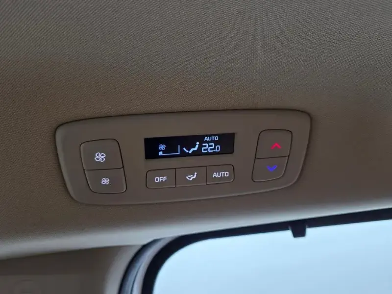 2022 Kia Carnival с пробегом 54 069 км