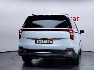2024 Kia Carnival с пробегом 19 312 км