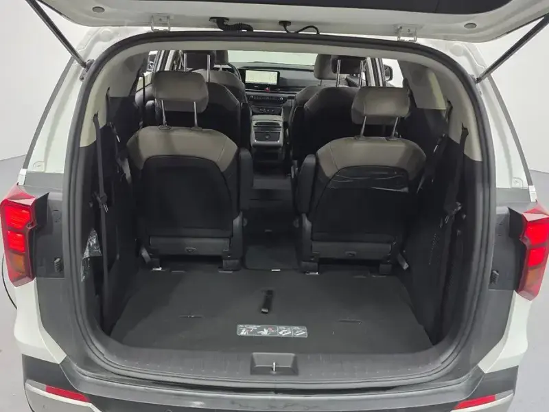 2024 Kia Carnival с пробегом 22 759 км