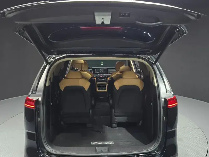 2021 Kia Carnival с пробегом 39 154 км