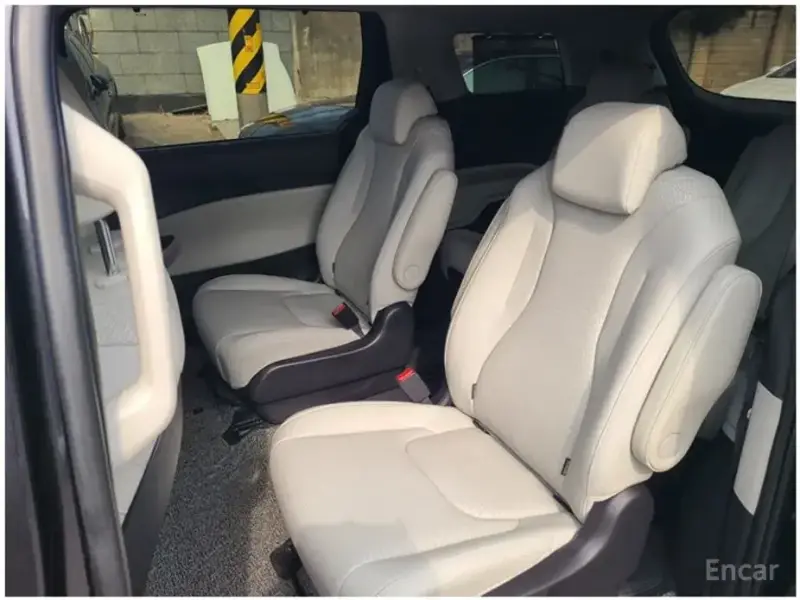 2022 Kia Carnival с пробегом 50 134 км